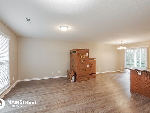 3rd image of 5944 Scots Bluff Dr