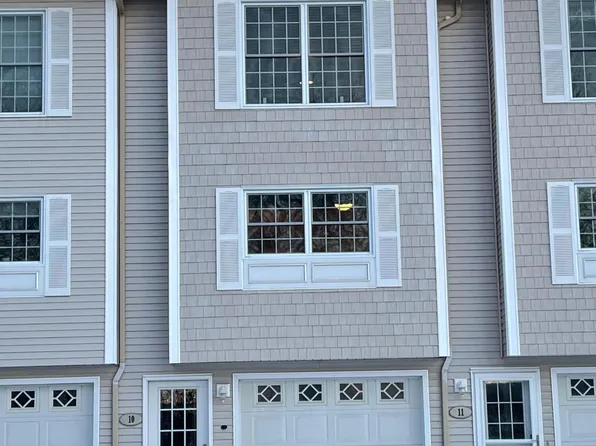 13 Oak St Unit 10, Presque Isle, ME 04769