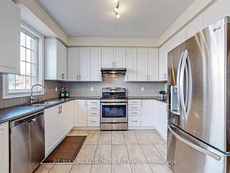 312 Ritas Ave — Photo 4
