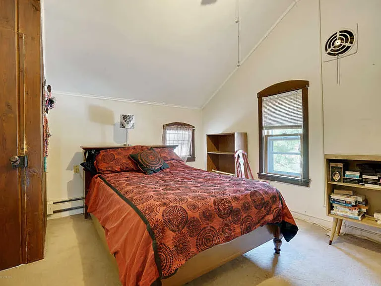 100 Breton Rd — Photo 26