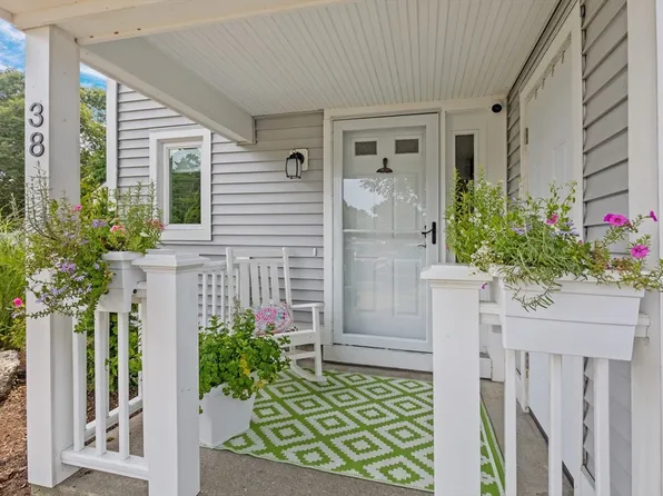 38 Westcliff Dr, Plymouth, MA 02360
