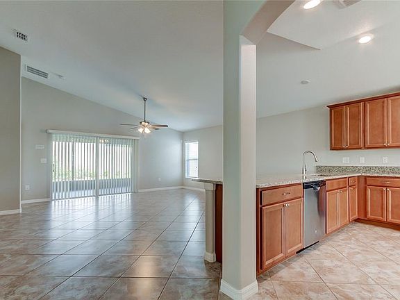 5th image of 18612 Dobson Dr