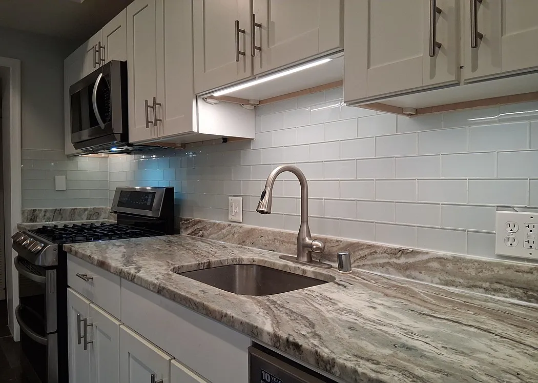 2 bed, 900 sqft, $2,397 — Photo 3