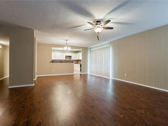 3rd image of 2308 Benbrook Dr