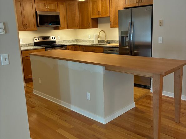 23 Randolph Pl APT 304