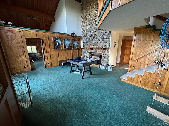 4th image of 609 Niemala Rd
