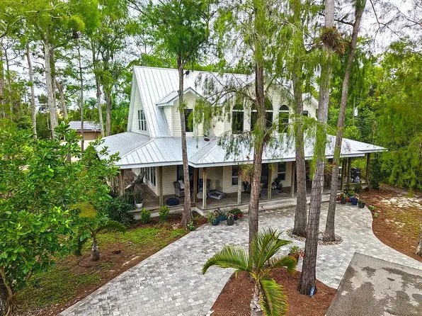 12010 Honeysuckle Rd, Fort Myers, FL 33966