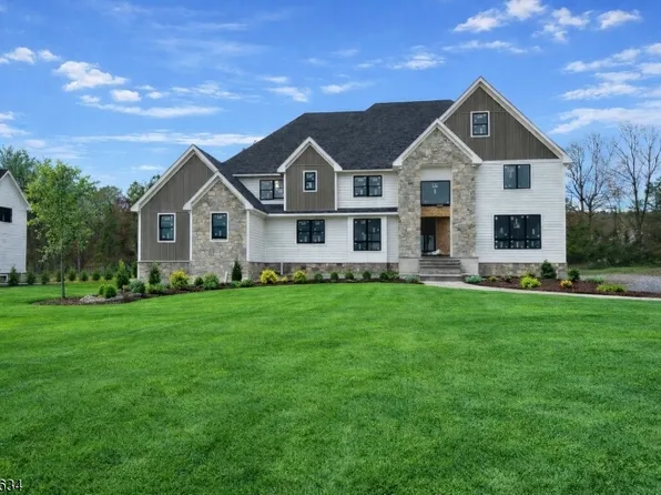 5 Brookside Dr, Warren Twp., NJ 07059