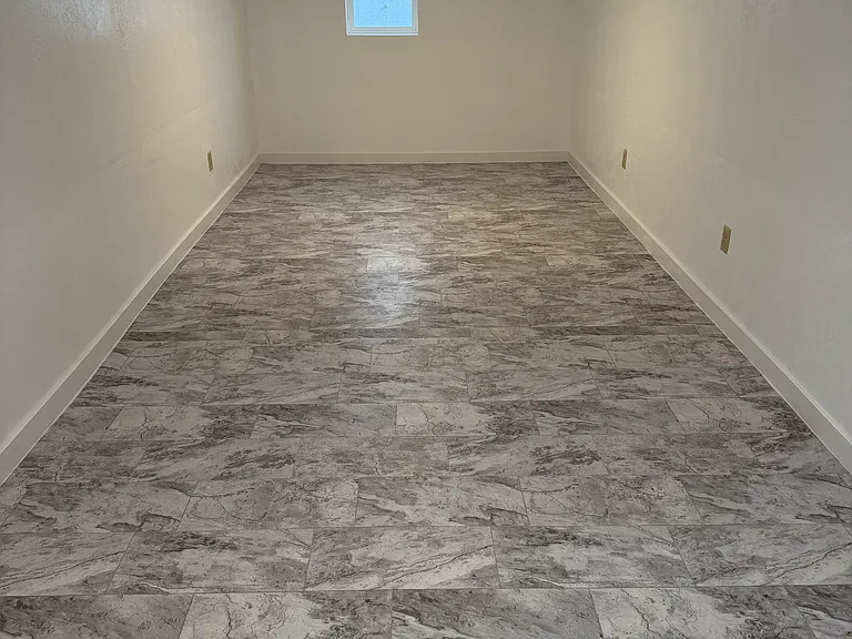 2215 Water Ave NE — Photo 11