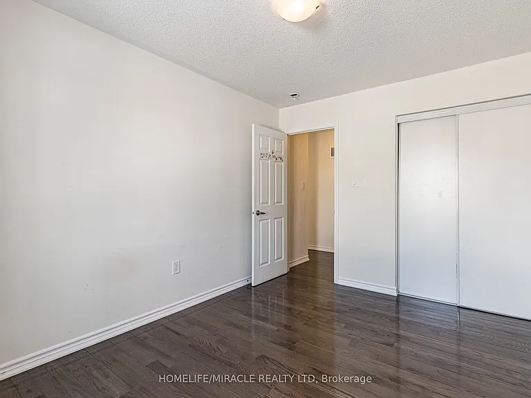 229 Remembrance Rd — Photo 25