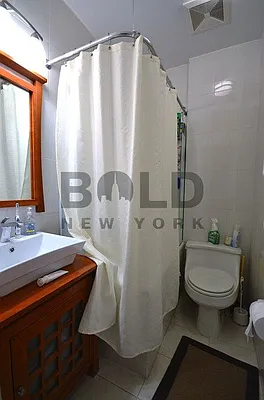 Rented by Bold New York | media 7