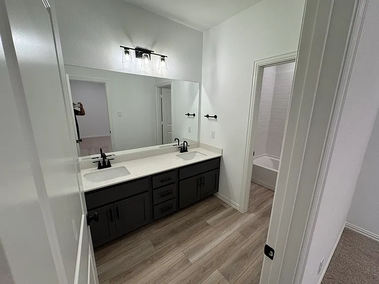 1289 Doris May Dr — Photo 25