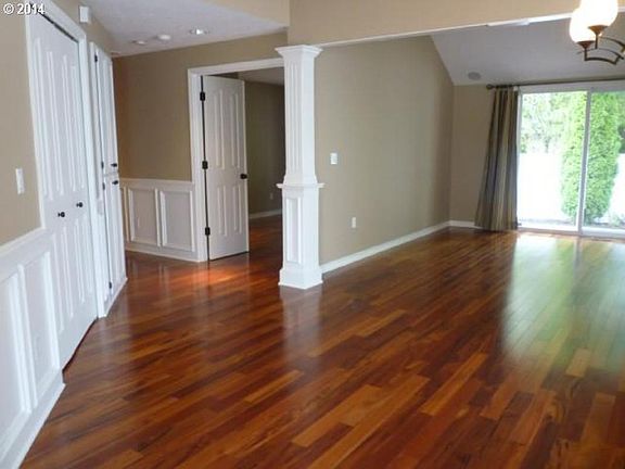 5th image of 16903 SE 30th St