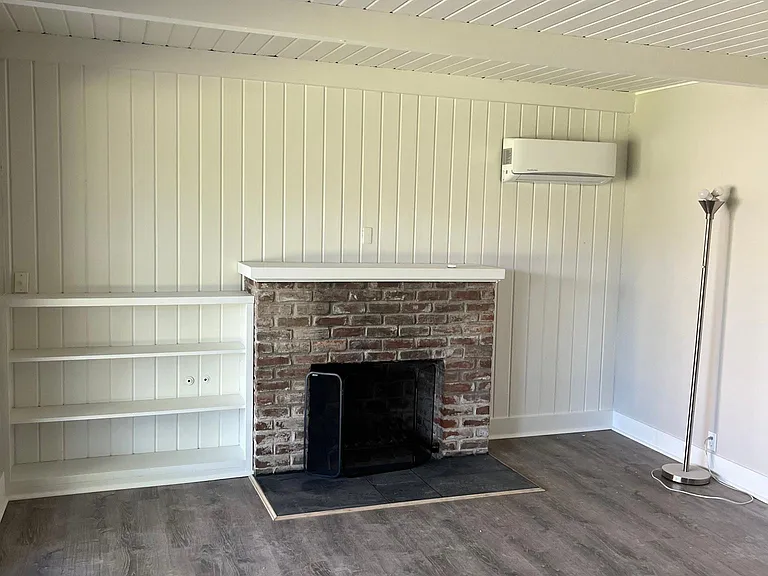 3401 Fair Oaks Blvd — Photo 3