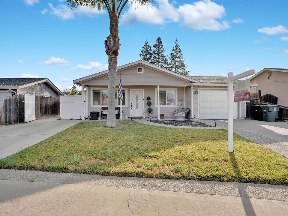 1st image of 320 Becky Way
