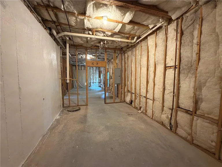 5706 Amberside Ln — Photo 45