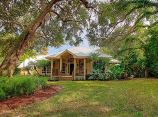 10 Admirals Walk, Sewalls Pt, FL 34996