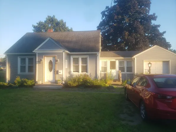 741 Prospect St, Chicopee, MA 01020