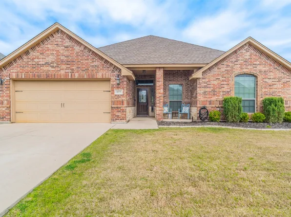 177 Camouflage Cir, Willow Park, TX 76008