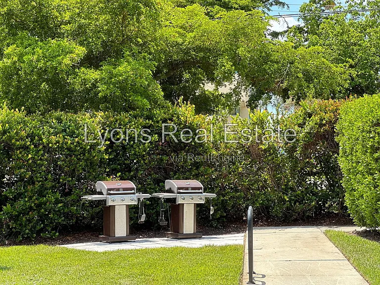 8341 Whiskey Preserve Cir #522 — Photo 9