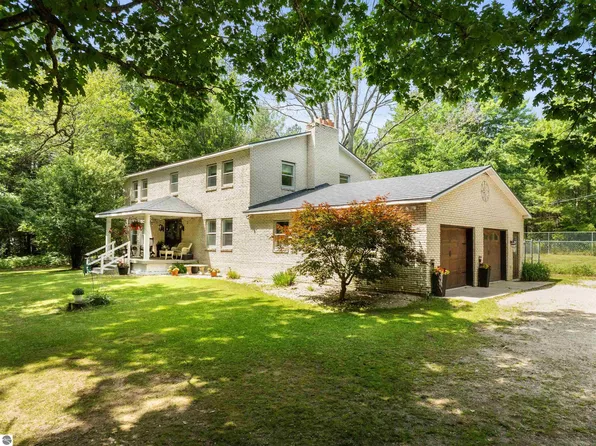 11781 E M 55 Hwy, Cadillac, MI 49601