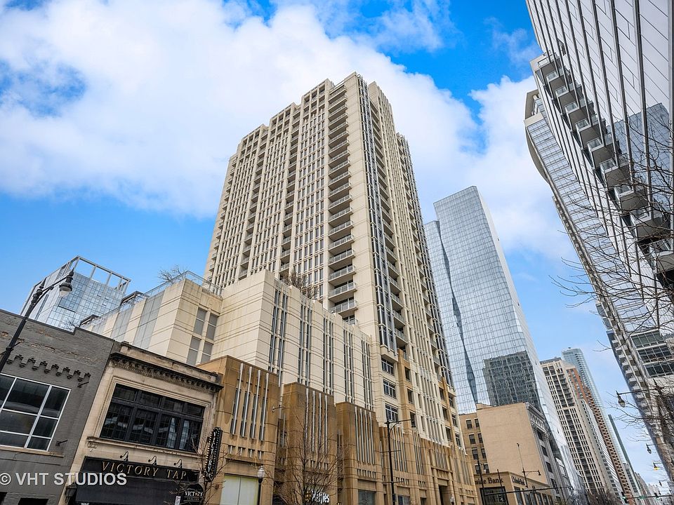 1st image of 1400 S Michigan Ave APT 1510