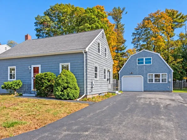 19 Alden St, Mansfield, MA 02048