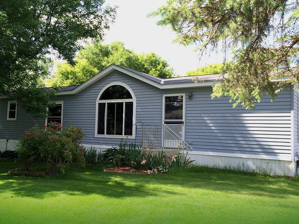 1st image of 203 Plum Ln