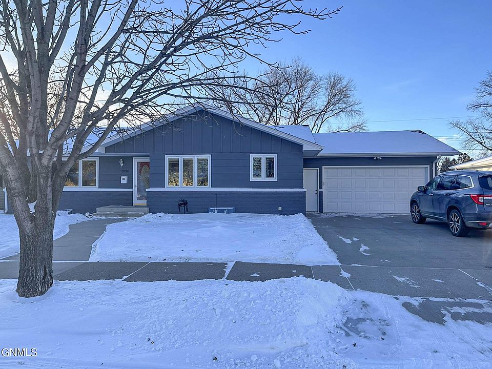 2034 N 3rd St, Bismarck, ND 58501 | Zillow