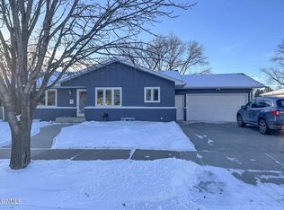 2034 N 3rd St, Bismarck, ND 58501