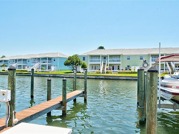 3rd image of 4927 Cobia Dr SE