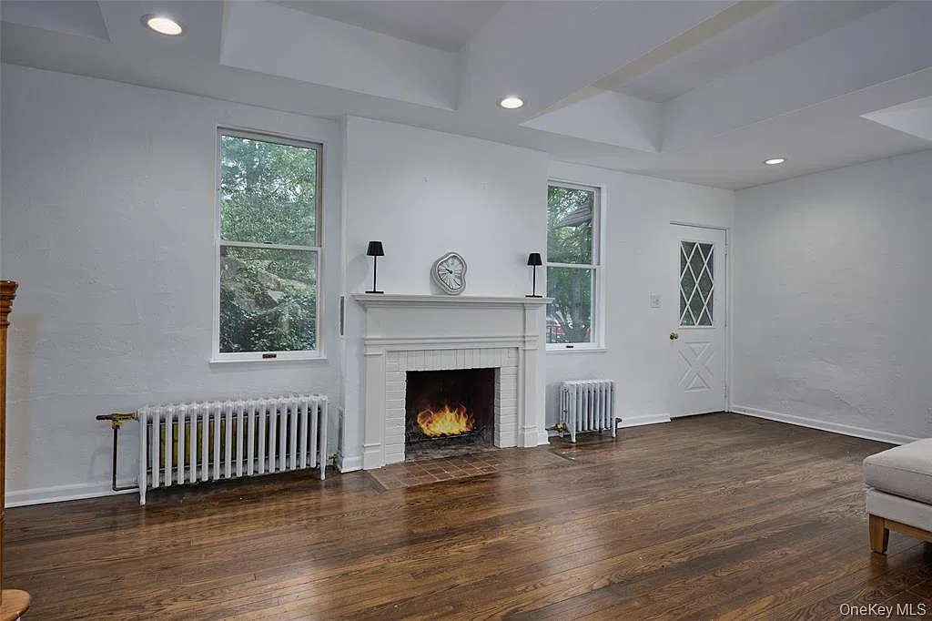 4 bed, 2600 sqft, $5,200 — Photo 4
