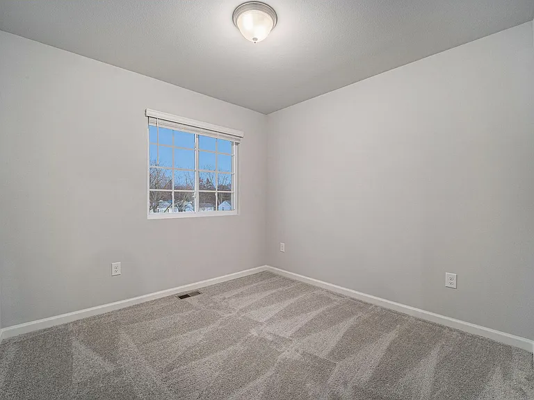 2309 Richardson Ct — Photo 13