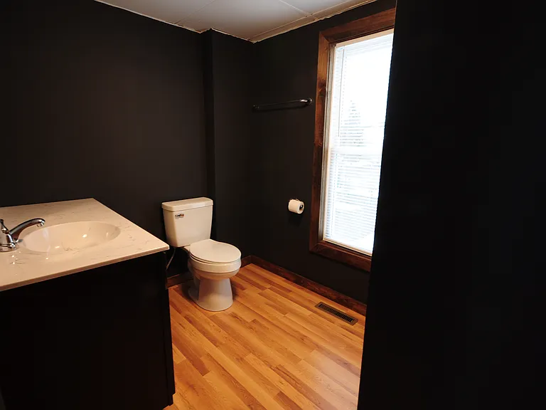 16 S Walnut St #16 — Photo 7