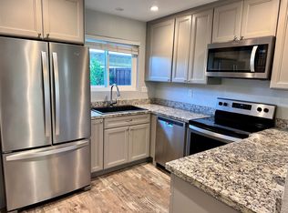 685 Racquet Club Cir, Rohnert Park, CA 94928