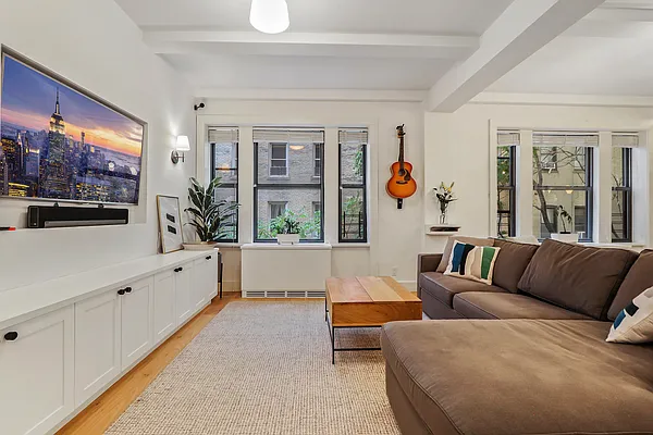 Sold by Compass | media 2