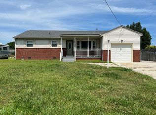 5456 Shadowwood Dr, Virginia Beach, VA 23455