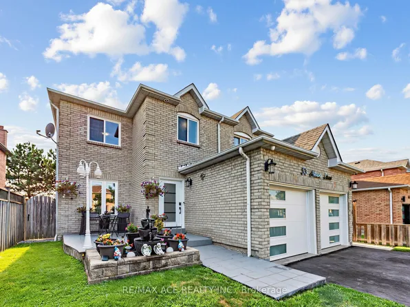 53 Howes St, Ajax, ON L1T 3V4