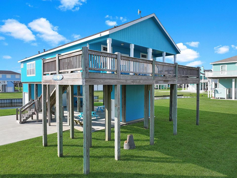 1st image of 936 Surf Rd