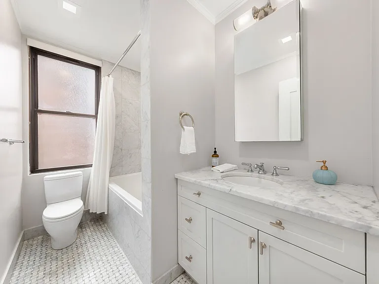 905 W End Ave #81 — Photo 13