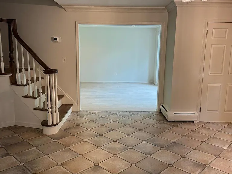 24 Beaumont Dr — Photo 6
