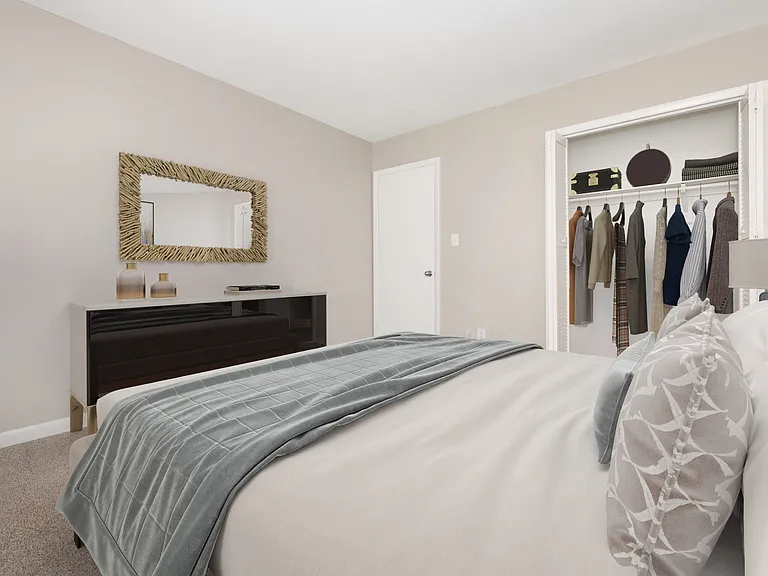 Signal Hill Apartments and Towhomes — Photo 28