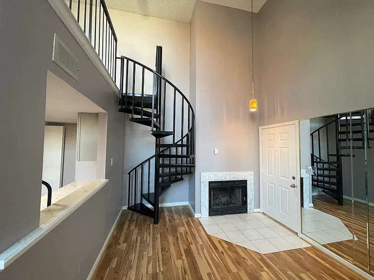10421 Beacon Ridge Dr #303 — Photo 21