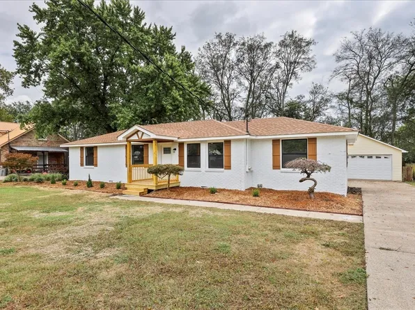 108 Colonial Dr, Hendersonville, TN 37075