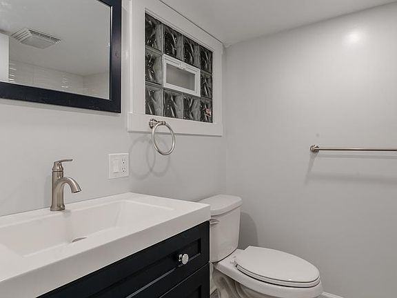 4th image of 4969 N Kolmar Ave
