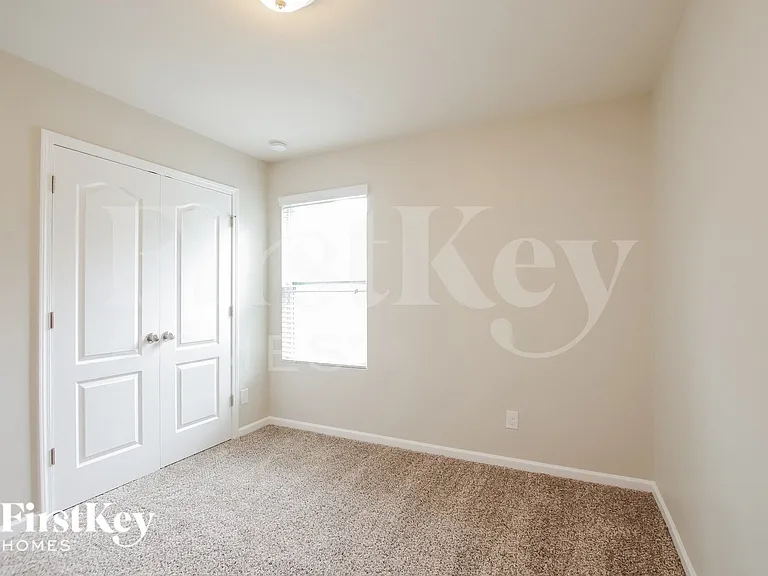 8054 Hereford St — Photo 12