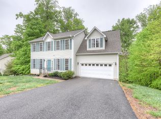 8163 Reagan Dr, King George, VA 22485