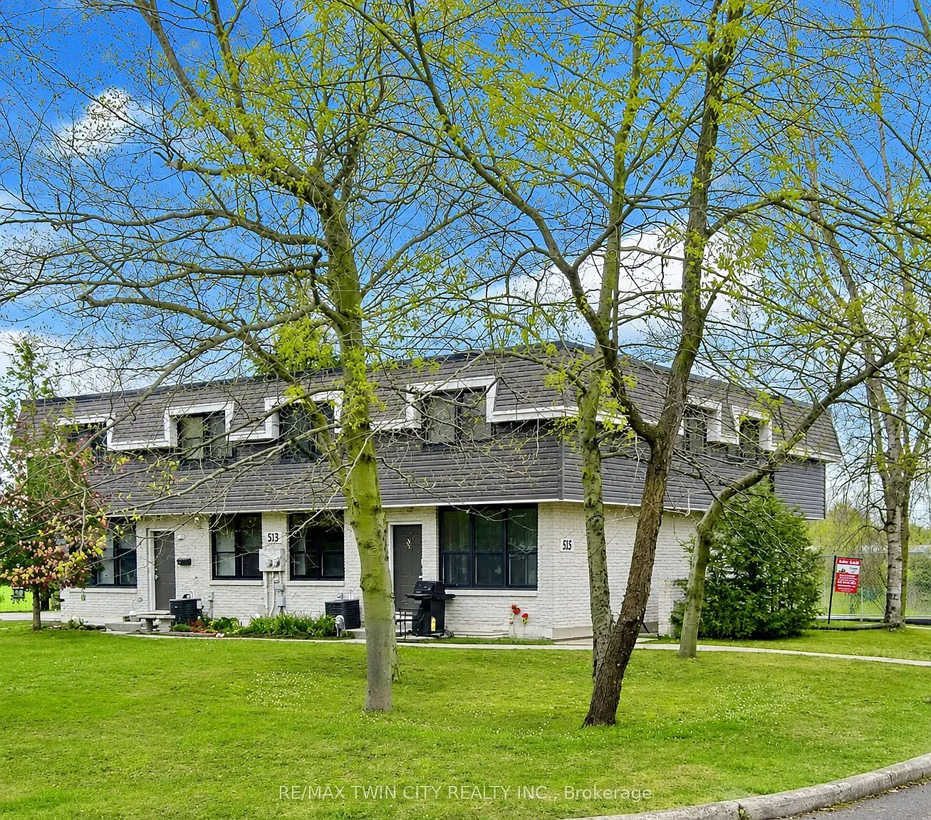 3 bed, $2,250 — Photo 2