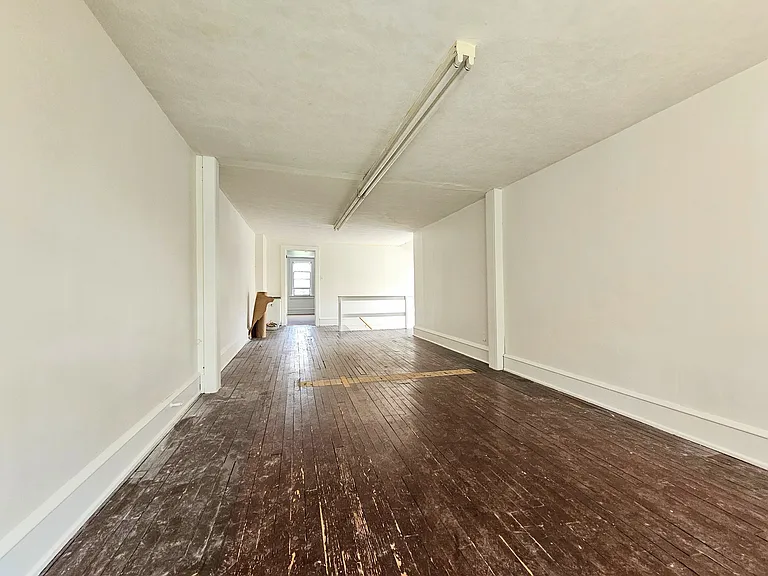 571 Charles Ave #2 — Photo 28