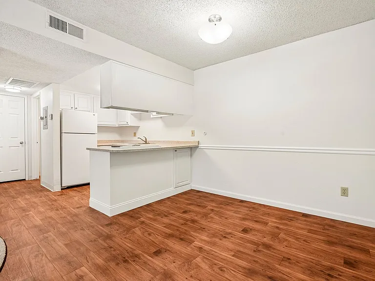 Northridge Terrace Apartments at 4900-4948 Stamas Lane, Fair Oaks California — Photo 36